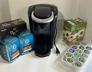 lot 151 image: Keurig Coffee Maker with Assorted Coffee Tea Pods and K-Cups