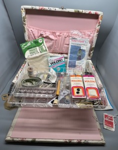 lot 200 image: Vintage Floral Sewing Box with Assorted Sewing Supplies & Lots of Trims