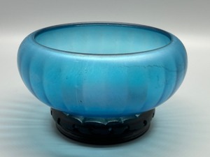 lot 220 image: Vintage Blue Stretch Glass Bowl with Lacquered Stand