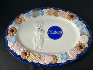 lot 262 image: The Pillsbury Doughboy Cookie Platter by The Danbury Mint