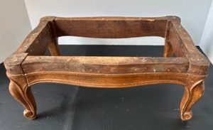 lot 265 image: Antique Wooden Stool Frame with Curved Legs