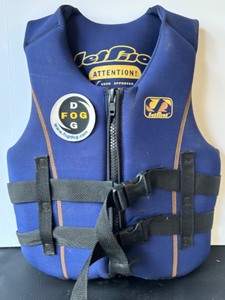 lot 293 image: Jet Pilot USCG Approved Adult Life Vest Blue with Fogdog Patch