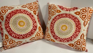 lot 364 image: POTTERY BARN Outdoor Patio Pair of Patterned Decorative Throw Pillows
