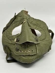 lot 325 image: Vintage 40s WWII USN US Navy Dark Green Extreme Cold Weather Face Mask