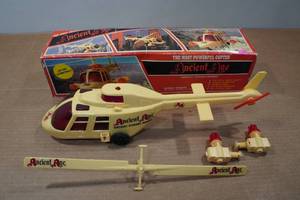 lot 17 image: Vintage Battery Operated Ancient Age Helicopter