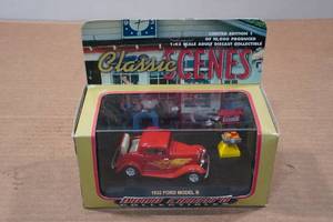lot 21 image: Road Champs 1932 Ford Model B 143 Scale Model Truck