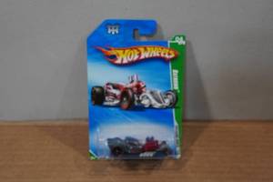 lot 51 image: Hot Wheels 2006 Ratbomb Model Car