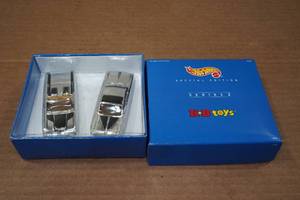 lot 93 image: Hot Wheels Special Edition Series 2 - 63 T-Bird & 59 Impala