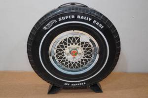 lot 153 image: Hot Wheels Super Rally Storage Case