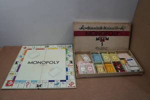 lot 177 image: Vintage Monopoly Board Game