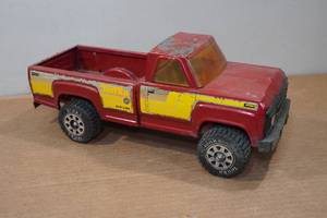 lot 178 image: Vintage Tonka Truck