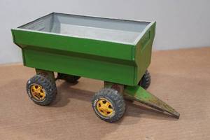 lot 182 image: Vintage Tonka Grain Wagon