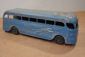 lot 208 image: Vintage Keystone Blue Metal Greyhound Bus