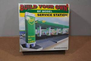 lot 220 image: Build Your Own BP Model Service Station Model Replica Kit