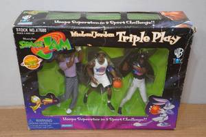 lot 226 image: Vintage Warner Bros Space Jam Michael Jordan Triple Play Action Figure Set