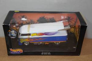 lot 269 image: Hot Wheels Customised VW Drag Bus 118 Scale Model Car