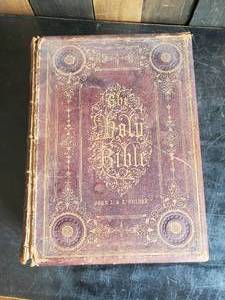 lot 8 image: Large Vintage Holy Bible John J & E Golden