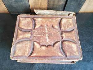 lot 18 image: Vintage1872 Bible Very Cool Illustrations