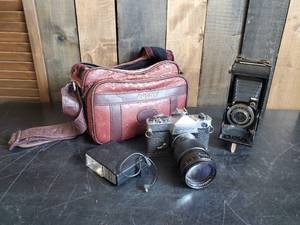 Vintage Camera Lot Yashica and Agfa PD16 Readyset and Case