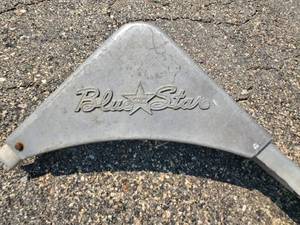 lot 42 image: Antique Blue Star Transom or Stern mount for Fishing Boat Very Cool Corner Pieces for Display