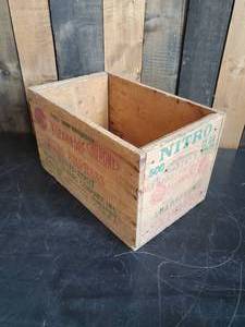 lot 51 image: Vintage Wooden Nitro Kleanbore Box in Good Solid Condition