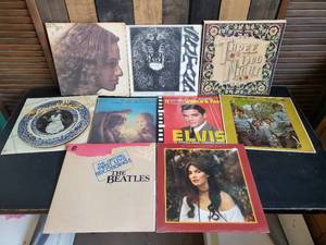 lot 62 image: Lot of vintage LP Records of Various Artists