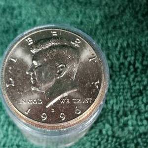 lot 24 image: 1996 Kennedy Uncirculated Roll