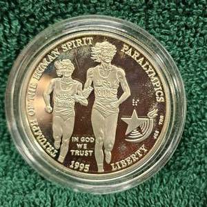 lot 25 image: 1995 1 oz Paralympics Silver Coin