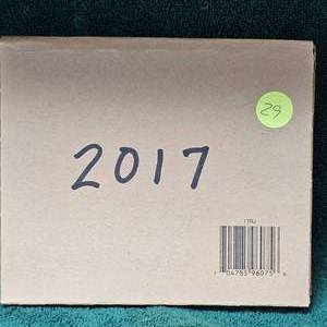 lot 29 image: 2017 P & D Mint Sets, nevver opened