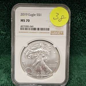 lot 38 image: 2019 Silver Eagle $1 NGC MS70