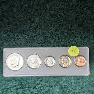 lot 48 image: 1964 Silver Mint Set