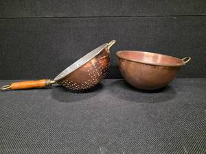 lot 220 image: Copper pot and strainer with brass handles