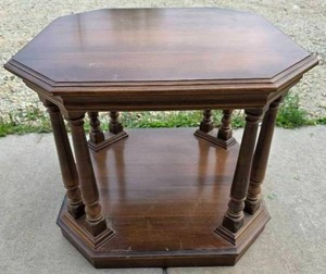 lot 241 image: Kling Colonial Octagonal side table