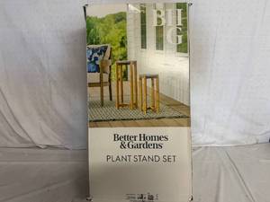 lot 5 image: Better Homes & Gardens Plant Stand Set