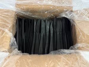lot 32 image: 1000 C-Link Heavy Duty Knives