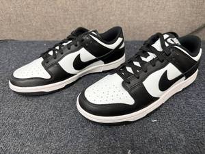lot 43 image: Nike Dunk Lows - Mens 9.5 Womens 11