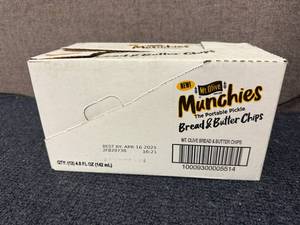 lot 132 image: 12 Bags of Mt. Olive Muchies - Bread and Butter Chips