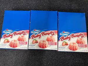 lot 143 image: 3 Packs of Hostess Baby Bundt Cakes - Strawberry Cheesecake