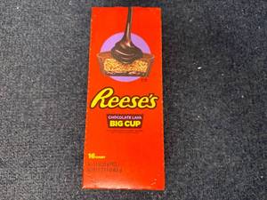 lot 152 image: 16ct ack of Reese Chocolate Lave Big Cups