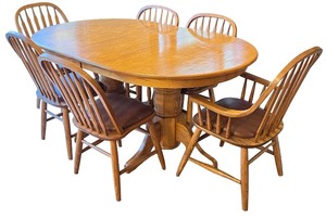 Oak Dining Table Includes 6 Chairs With Leather Cushions