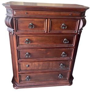 lot 7 image: Wooden Chest of Drawers with Ornate Handles