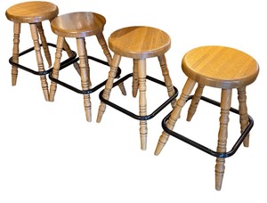 lot 28 image: Set of 4 Wooden Bar Stools with Footrests