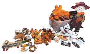 lot 130 image: Fall Harvest and Halloween Decor Collection