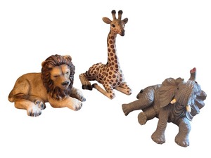 lot 86 image: Set of 3 African Animal Figurines Lion, Giraffe, and Elephant
