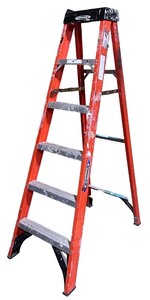lot 175 image: Werner 6 Foot Fiberglass Step Ladder