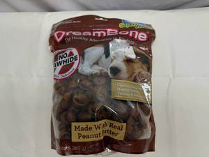 lot 18 image: Dream Bone-Peanut Butter