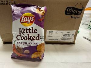 lot 103 image: 28x 2.125oz Lays Kettle Cajun Spice Chips