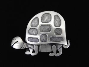 lot 65 image: .925 Sterling Silver Turtle Brooch