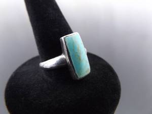 lot 67 image: .925 Sterling Silver Turquoise Howlite Ring Size 7.5