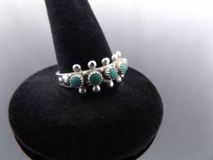 lot 68 image: .925 Sterling Silver Turquoise Cabochon Cluster Ring Size 7.75